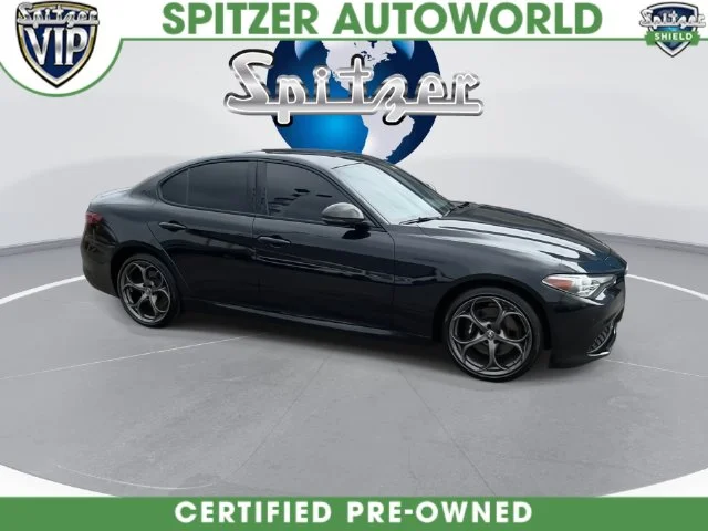 Used 2023 Black Alfa Romeo Estrema image 17