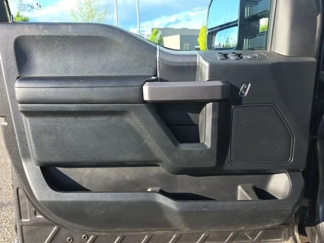 Used 2020 Magnetic Metallic Ford XLT image 12