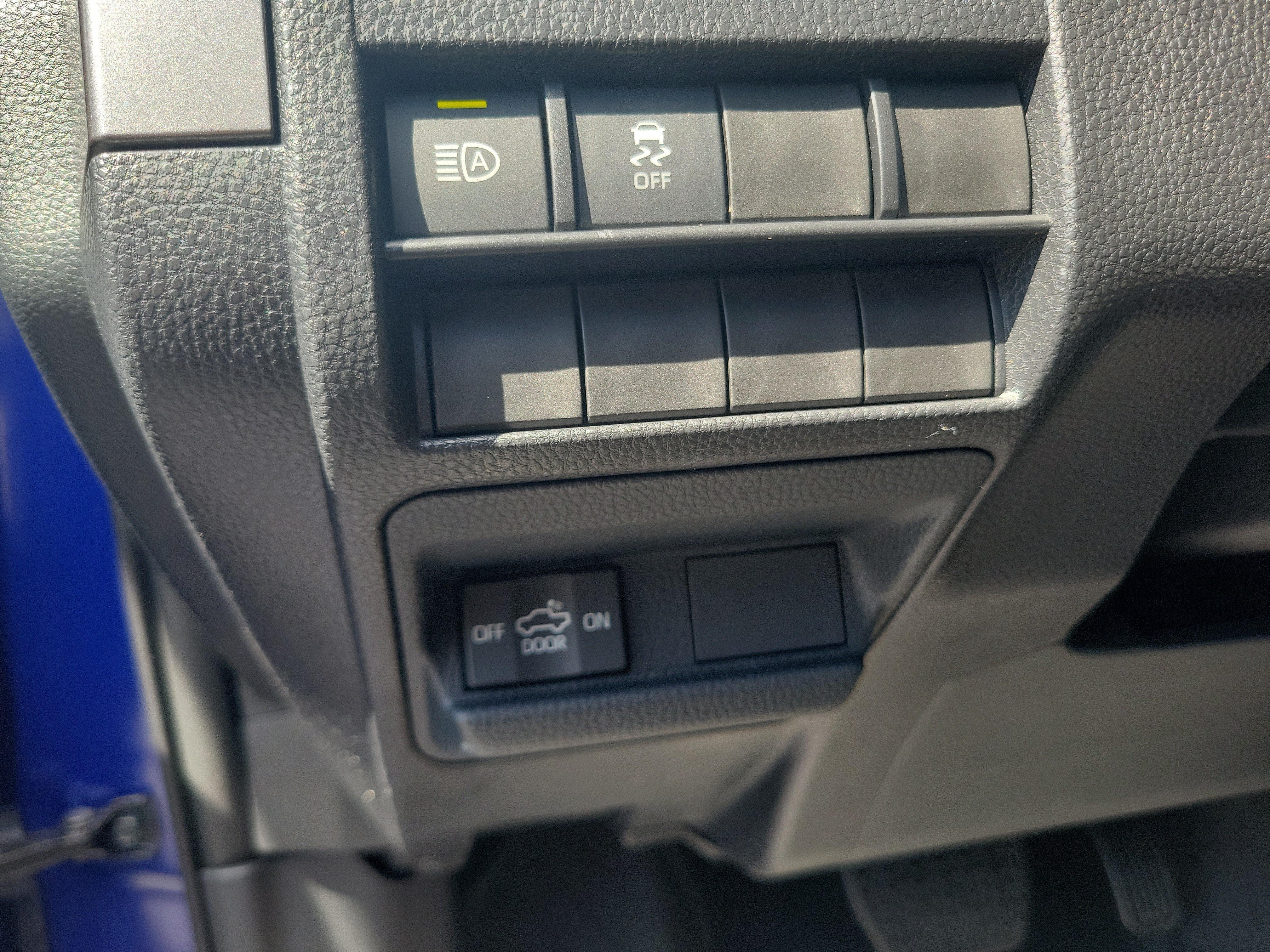 Used 2025 Blue Toyota SR5 image 18