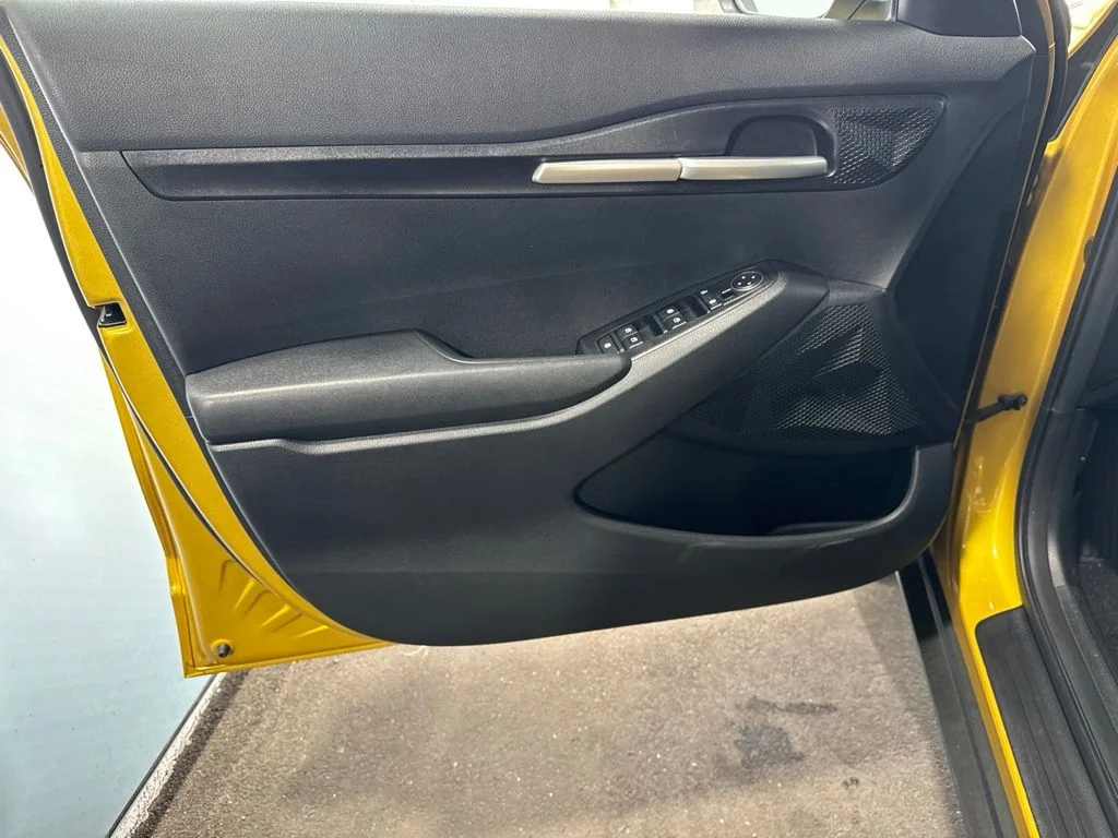 Used 2022 Yellow Kia LX image 31