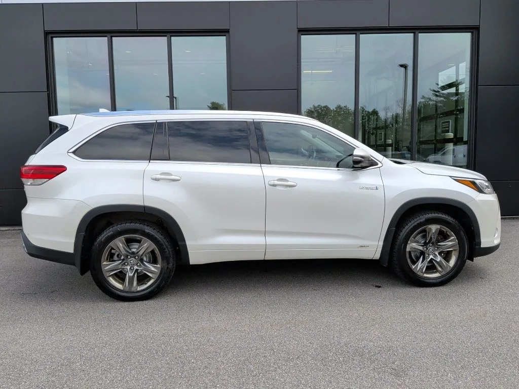 Used 2017 White Toyota Limited Platinum image 5