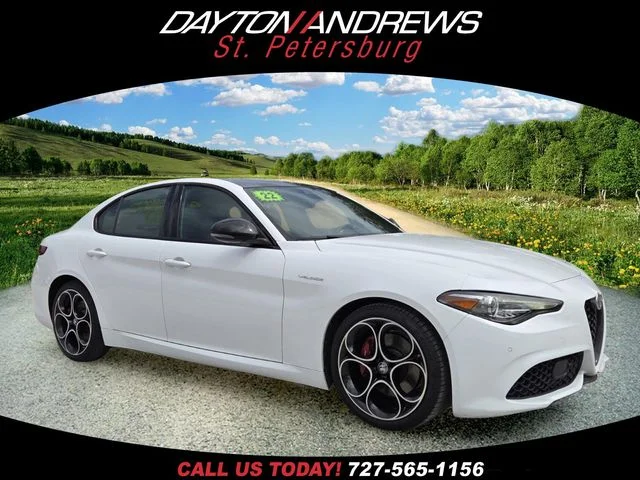 Used 2022 White Alfa Romeo Veloce image 1