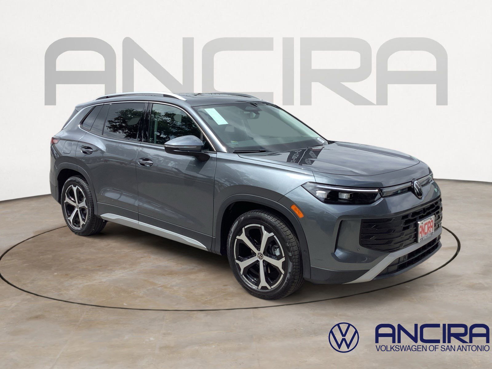 New 2025 Platinum Gray Metallic Volkswagen SE image 1