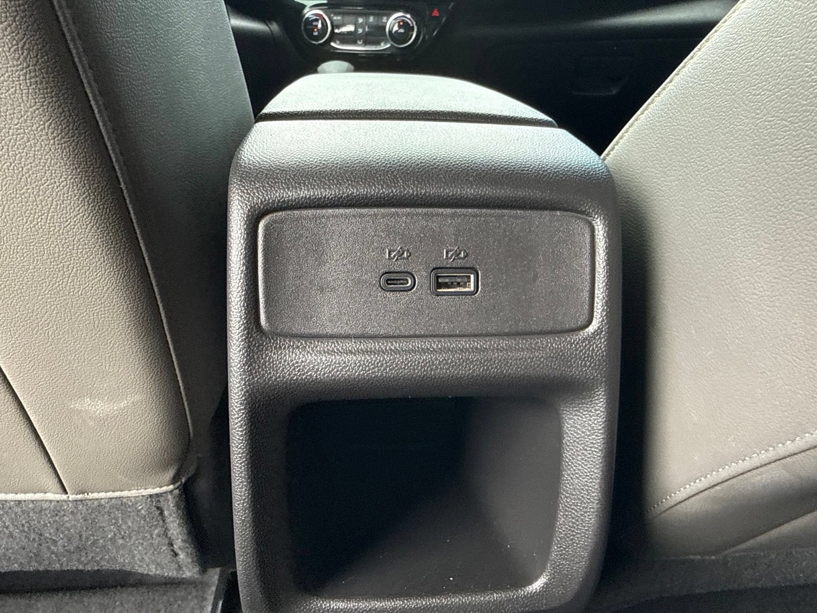 2025 Chevrolet Trax Activ - Photo 17