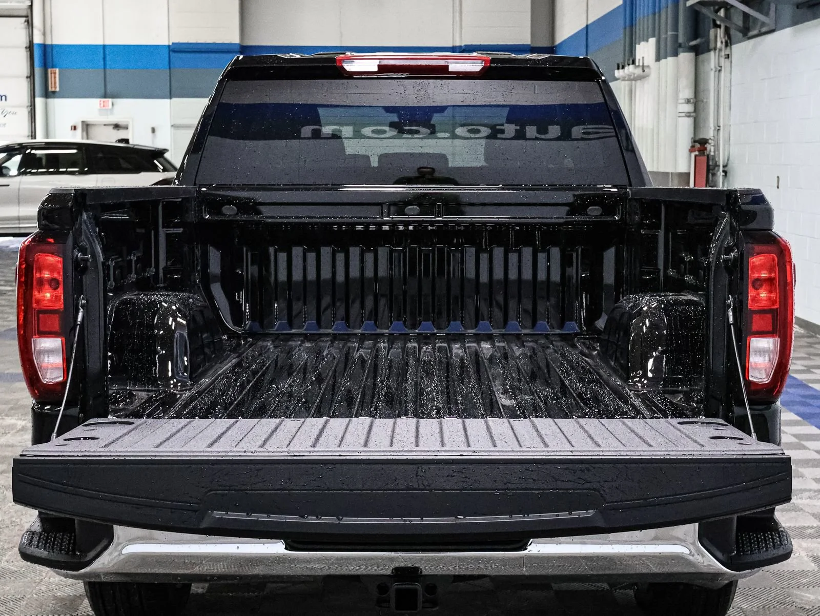 New 2026 Onyx Black GMC SLE image 18