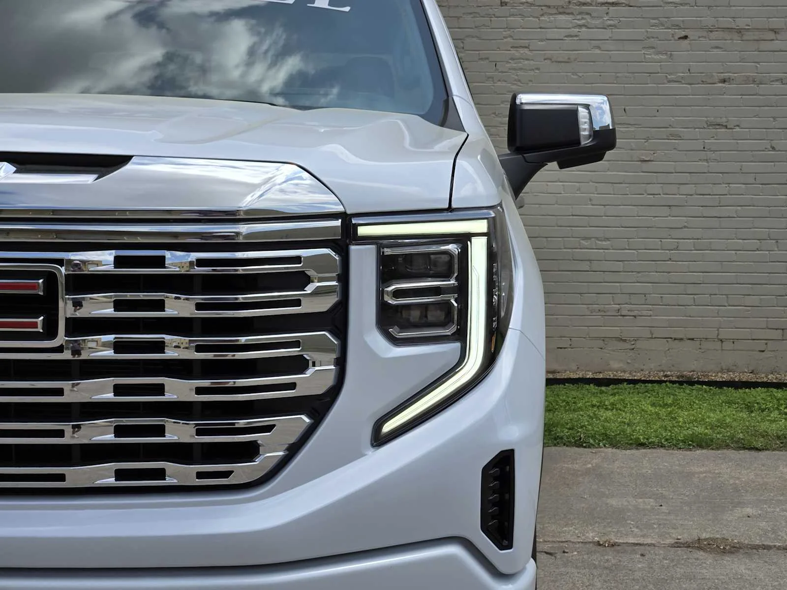 2026 GMC Sierra 1500 Denali - Photo 5