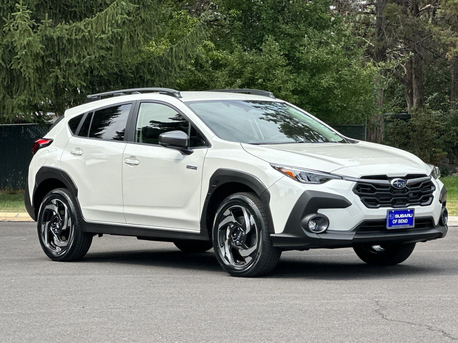 New 2026 CRYSTAL WHITE PEARL Subaru Limited Hybrid image 8