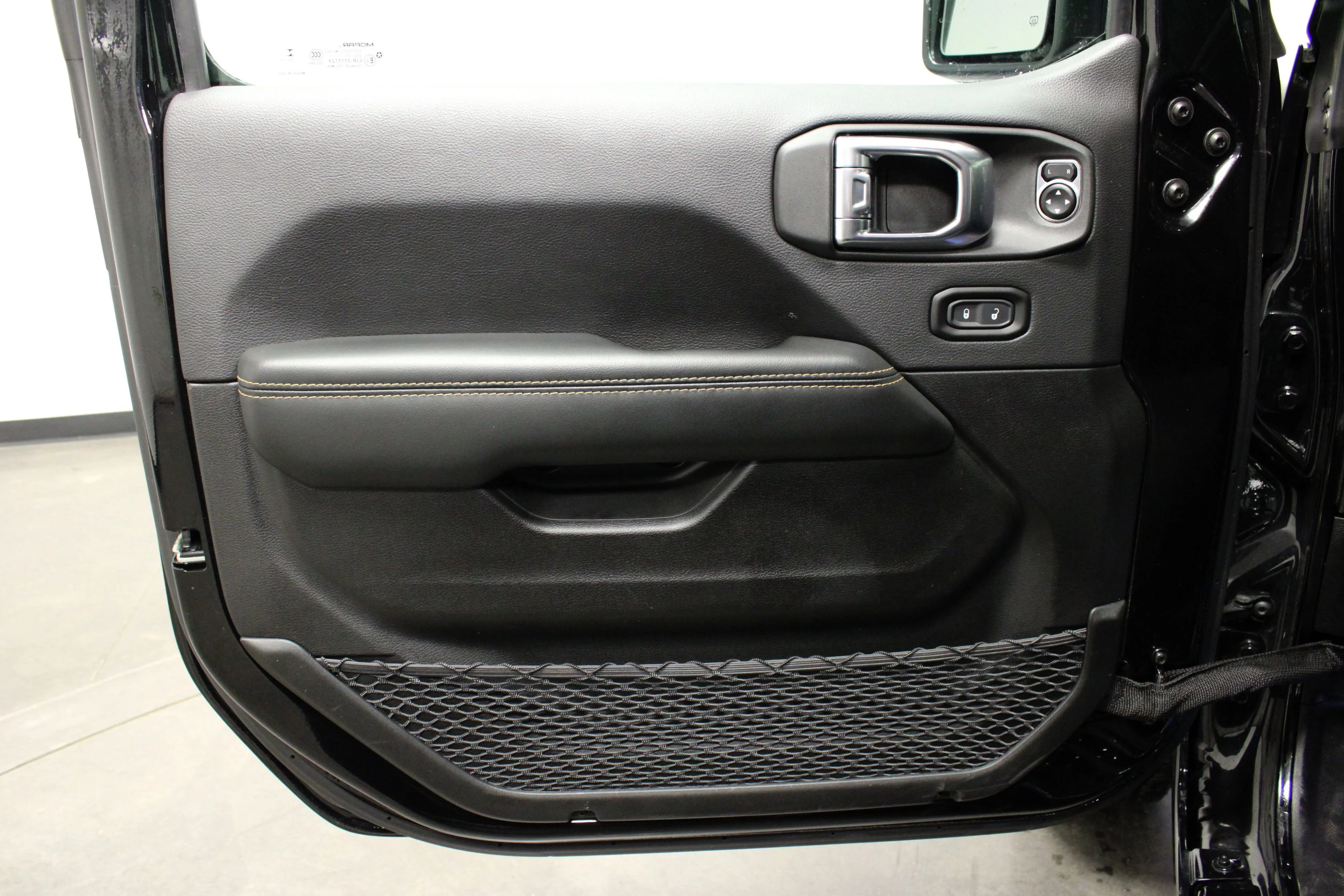 Used 2025 Black Clearcoat Jeep Sahara image 18
