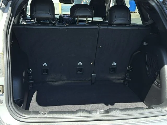 Used 2023 Silver Jeep High Altitude image 38