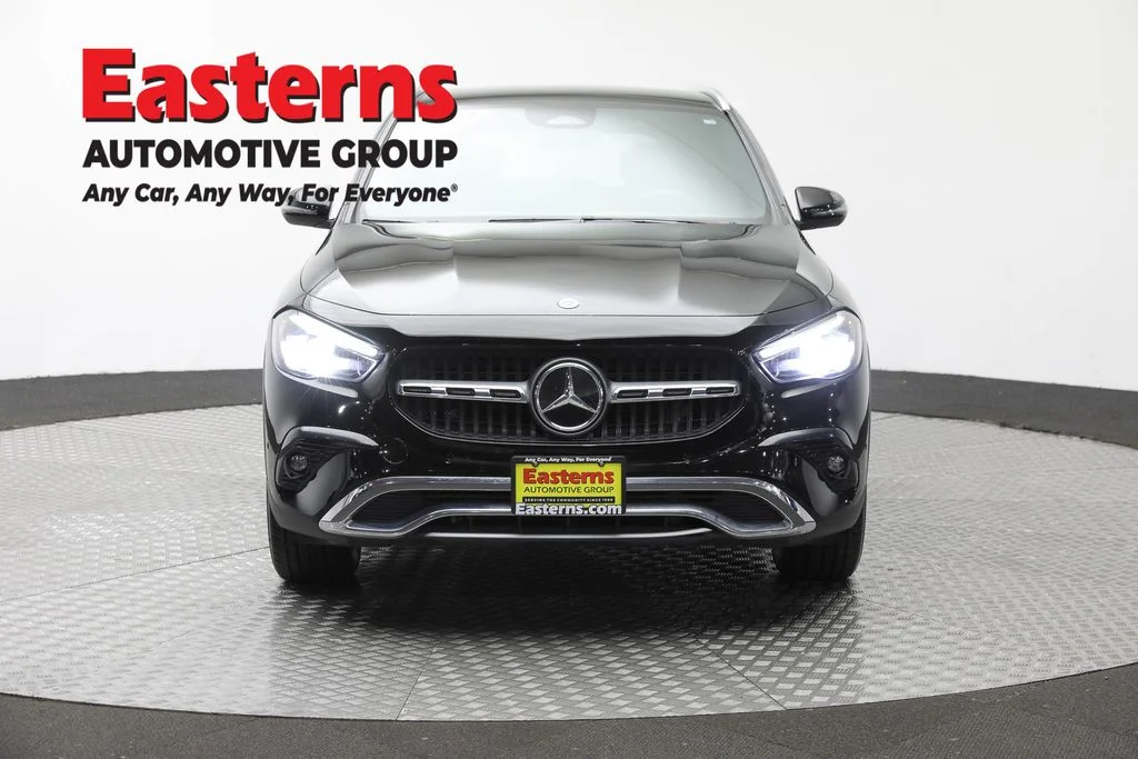Used 2025 Black Mercedes-Benz GLA 250 image 2