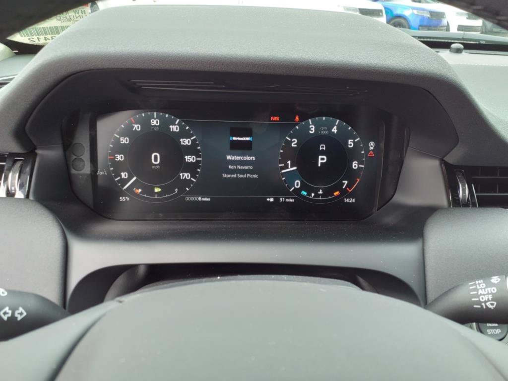 Used 2025 Santorini Black Land Rover S image 16