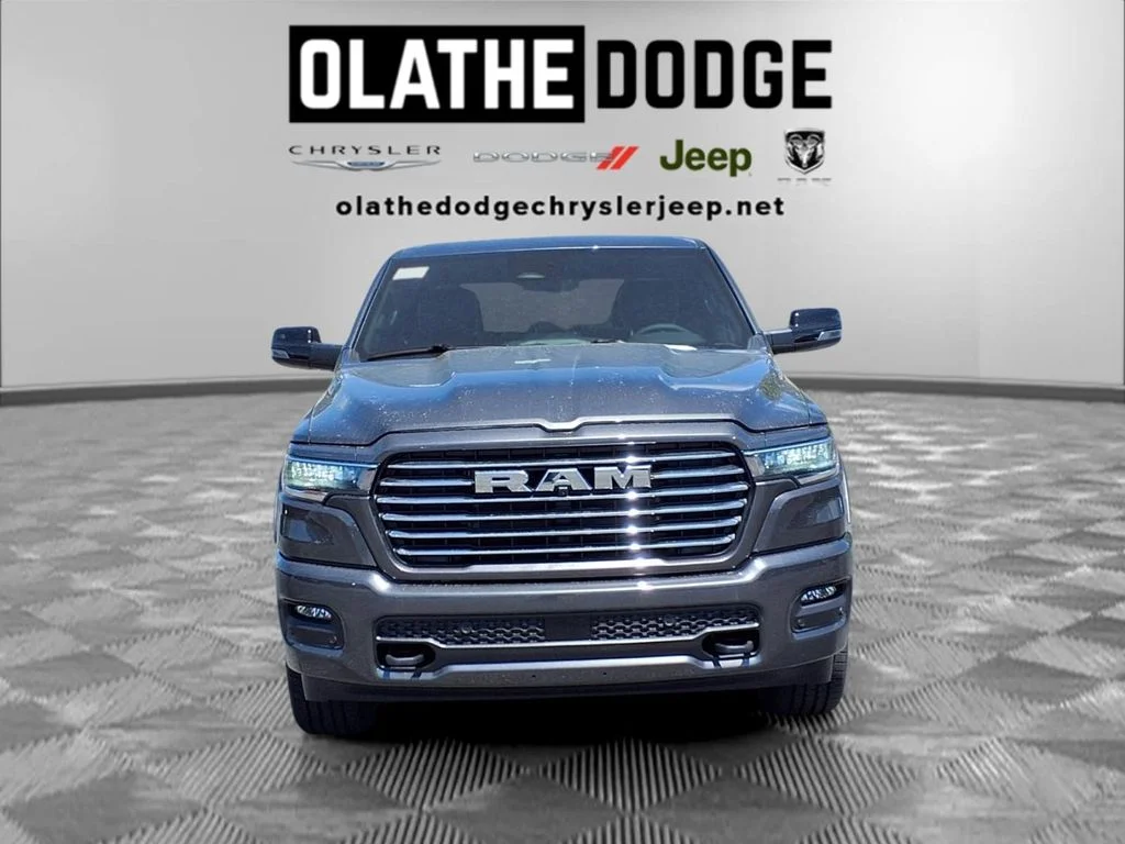 New 2026 Granite Crystal Metallic Clear-Coat Exterior Paint RAM Laramie image 31