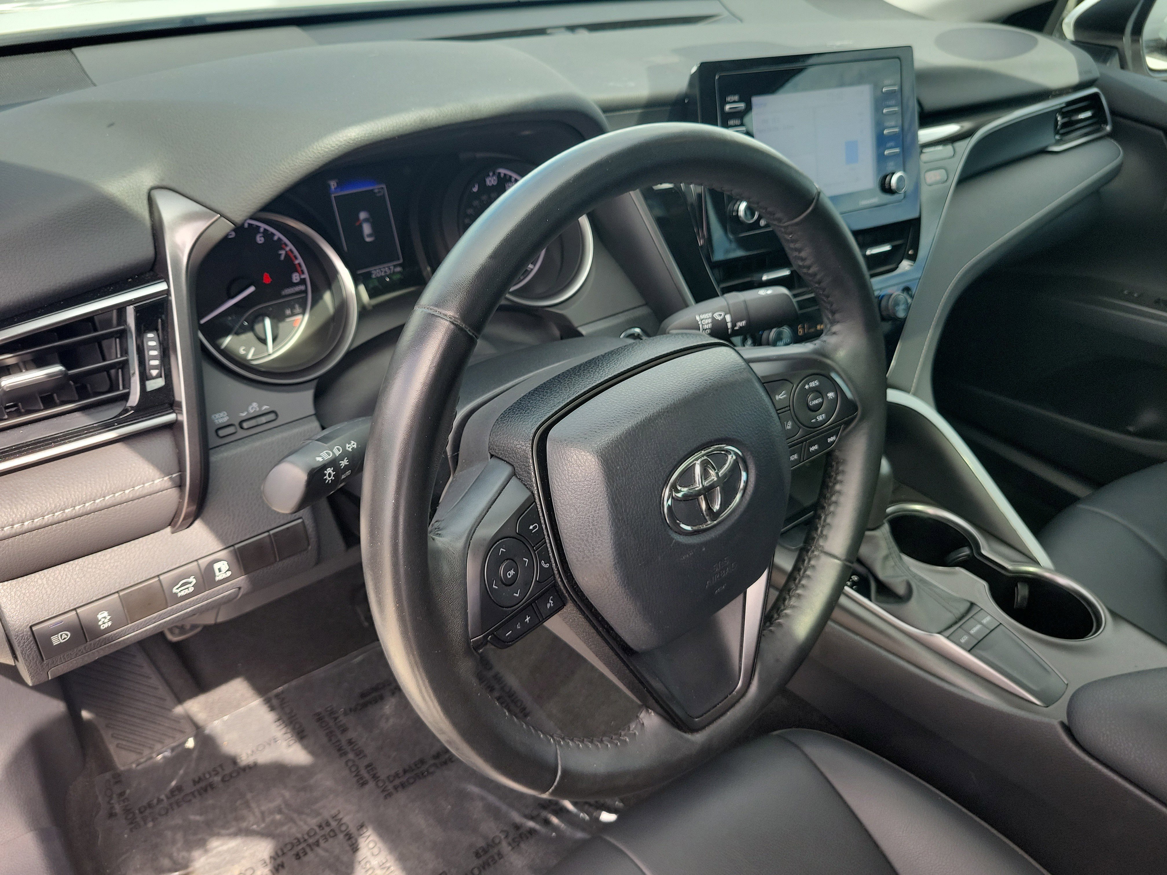 Used 2024 Ice Toyota SE image 23