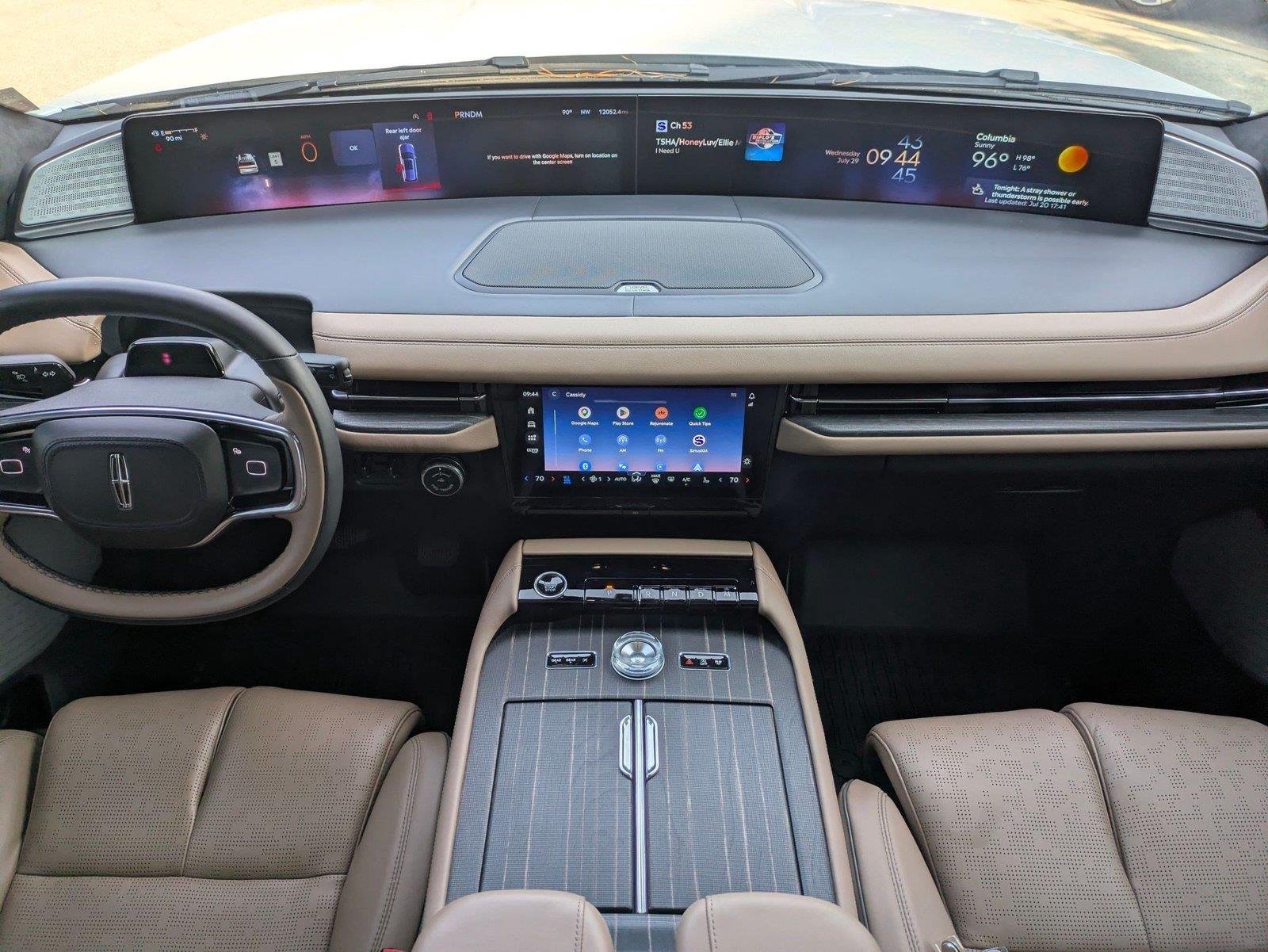 Used 2025 Pristine White Metallic Tri-Coat Lincoln Black Label image 28