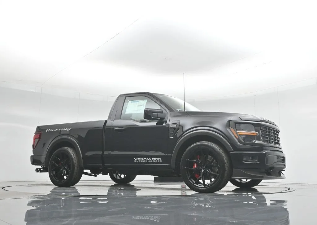 New 2025 Black Ford XL image 3