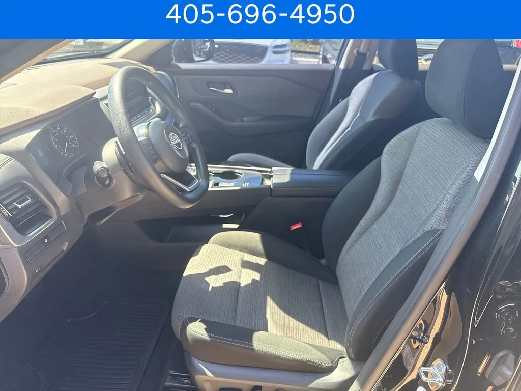 Pre-Owned 2022 Nissan Rogue SV