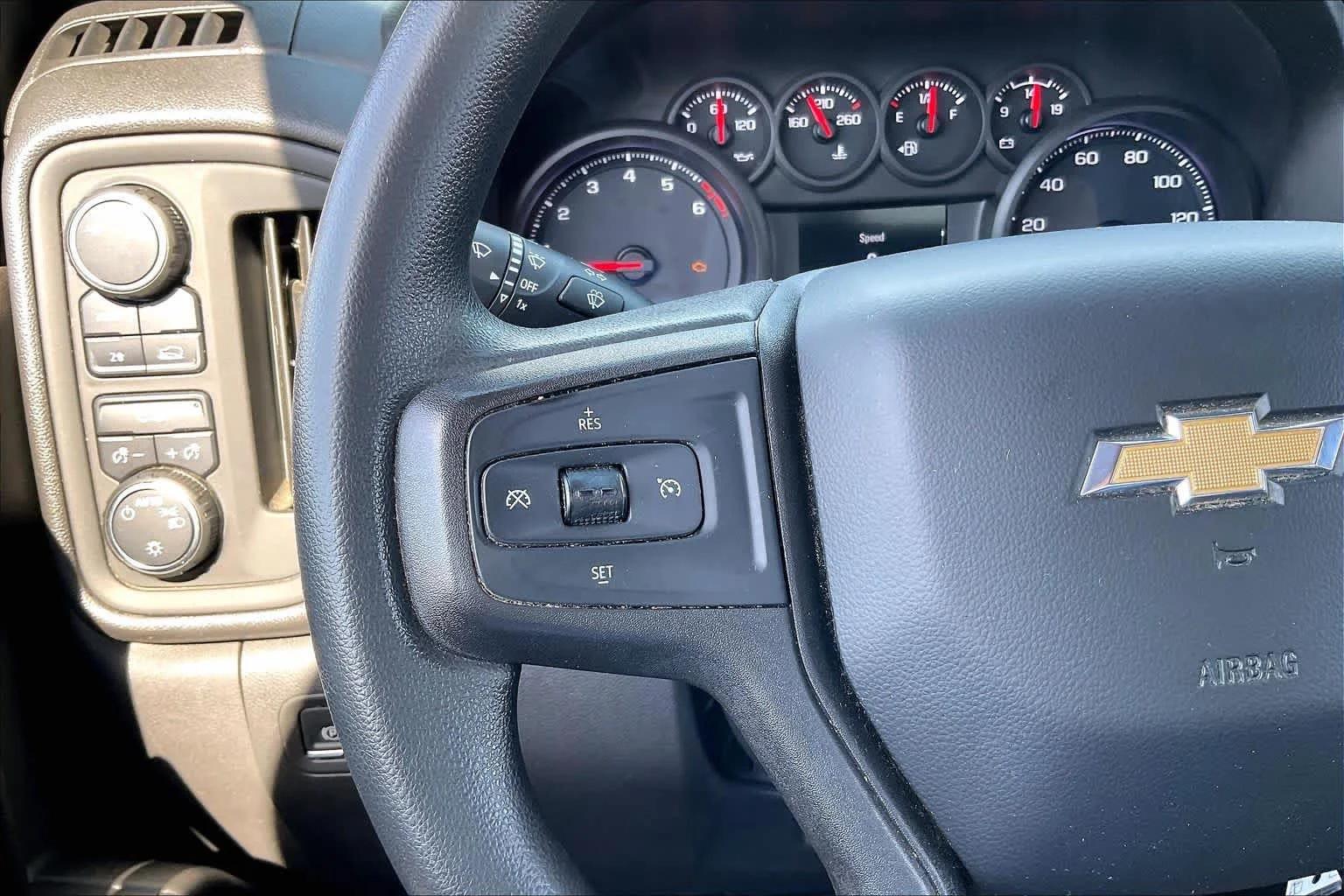 Used 2020 Shadow Gray Metallic Chevrolet Custom image 22