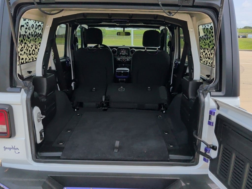 Used 2020 White Jeep Unlimited Sport S image 37