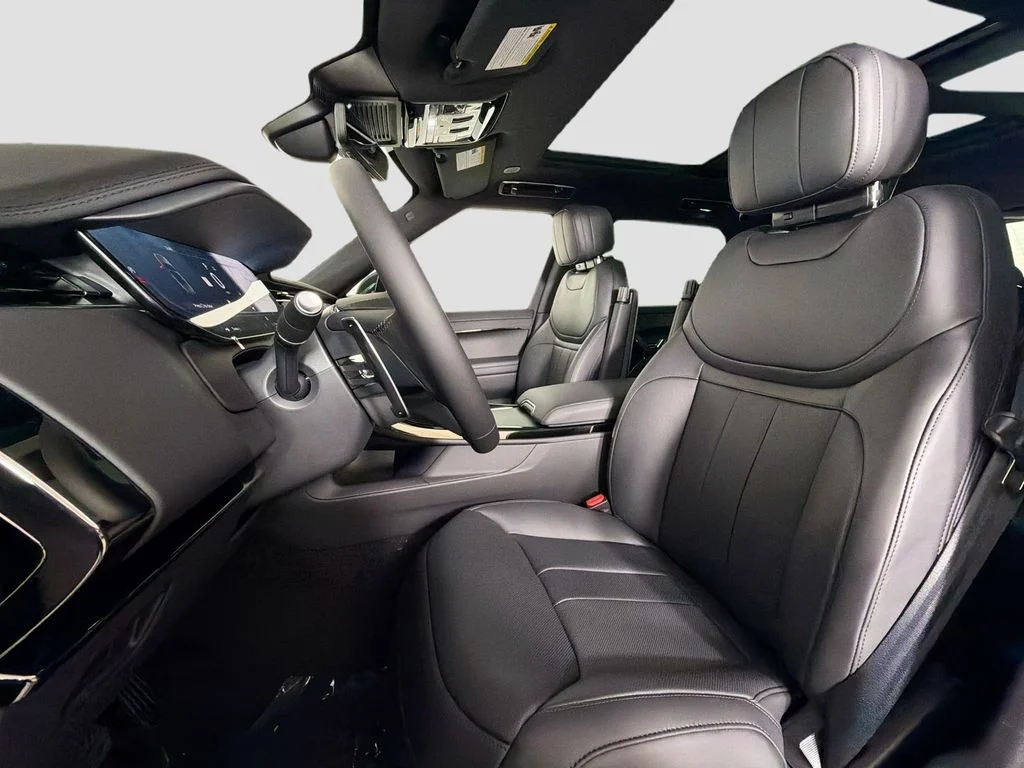 New 2026 Santorini Black Land Rover Dynamic SE image 22