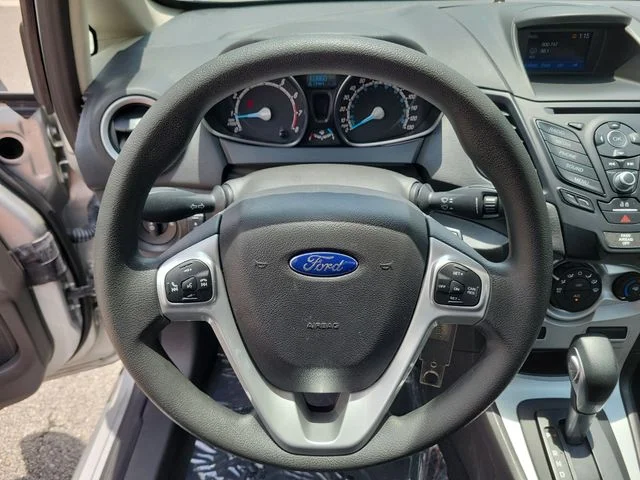 Used 2019 Ingot Silver Ford SE image 19