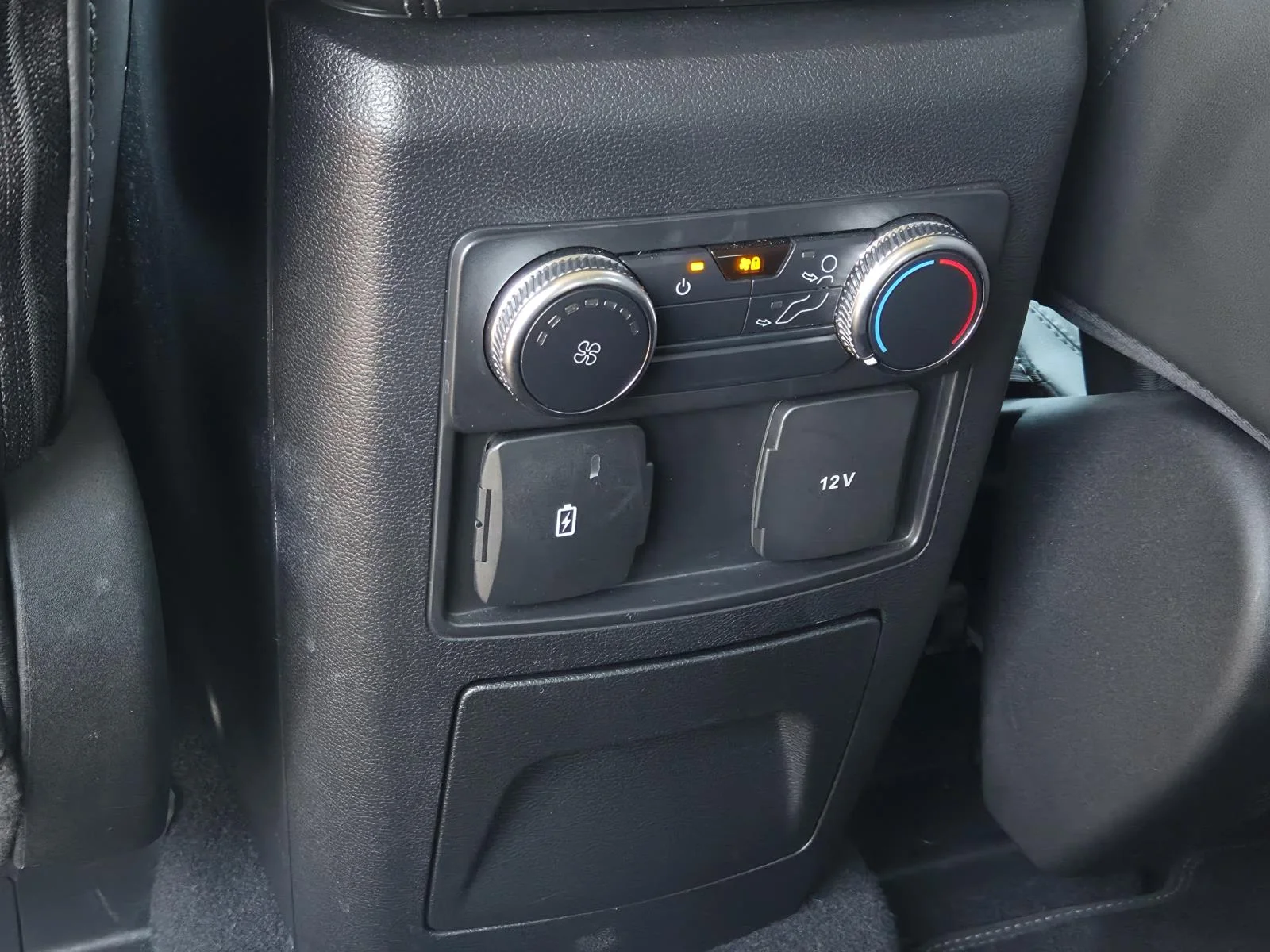 Used 2022 Black Ford XLT 4WD image 35