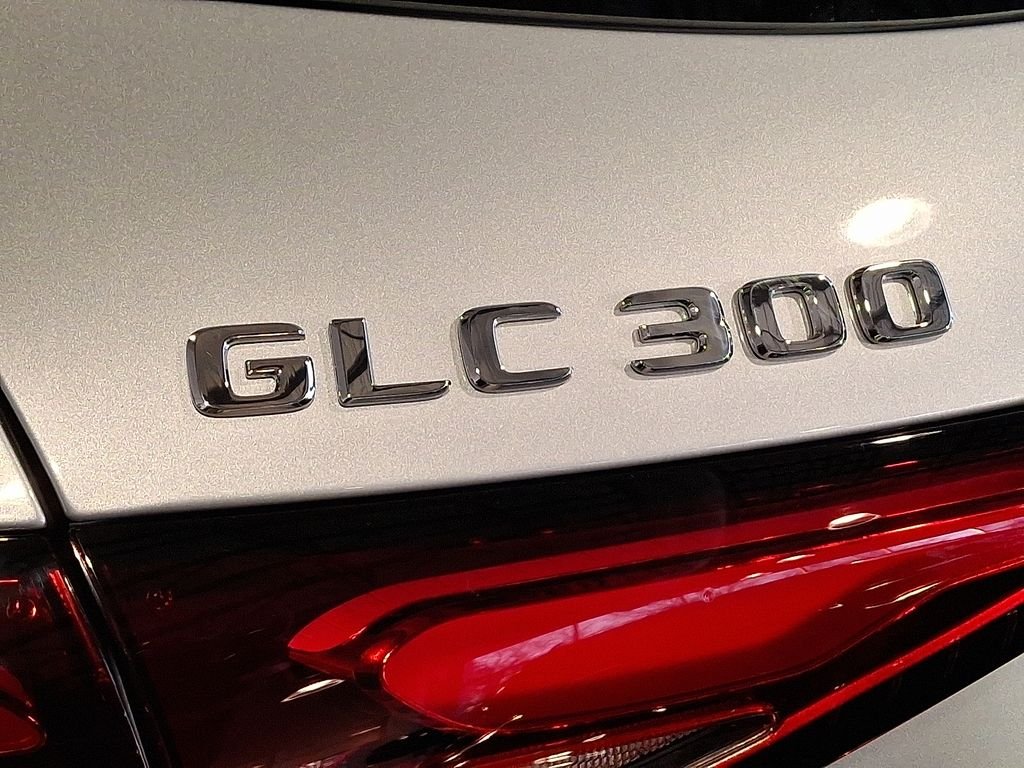 Used 2026 Cirrus Silver Metallic Mercedes-Benz GLC 300 image 16