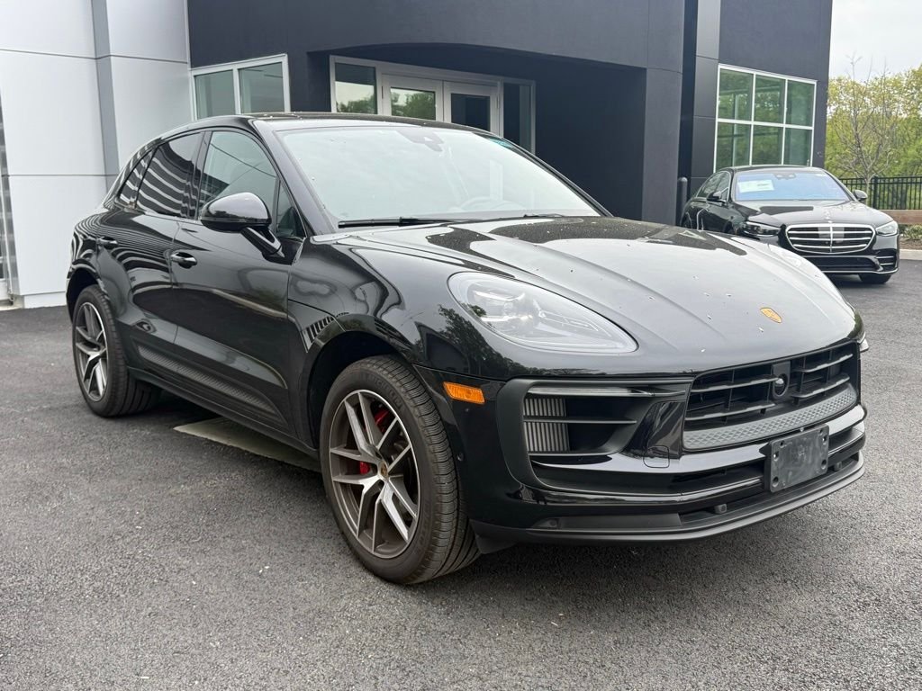2023 Porsche Macan S's photo