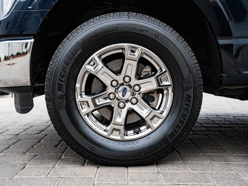 Used 2023 Antimatter Blue Metallic Ford XLT image 13