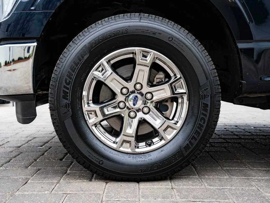 Used 2023 Antimatter Blue Metallic Ford XLT image 13