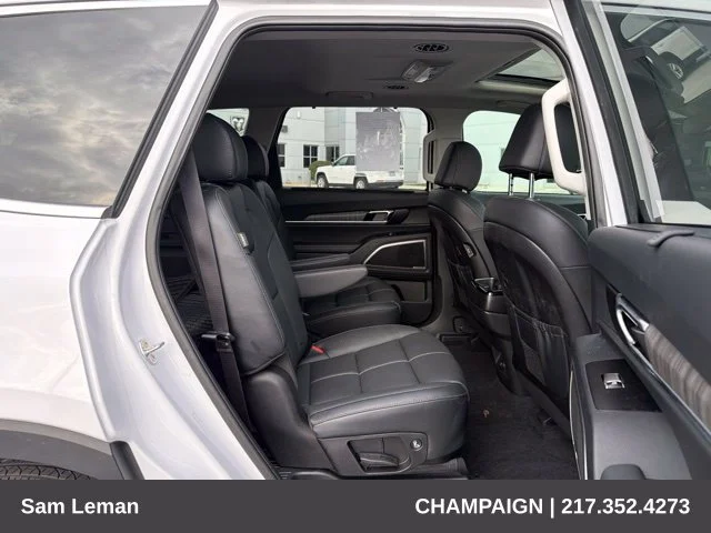 Used 2024 White Kia EX image 12