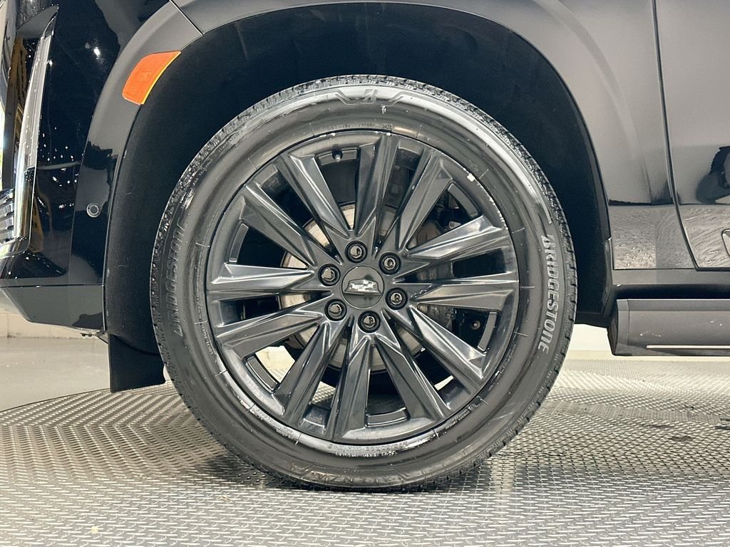 Used 2022 Black Raven Cadillac Sport image 17