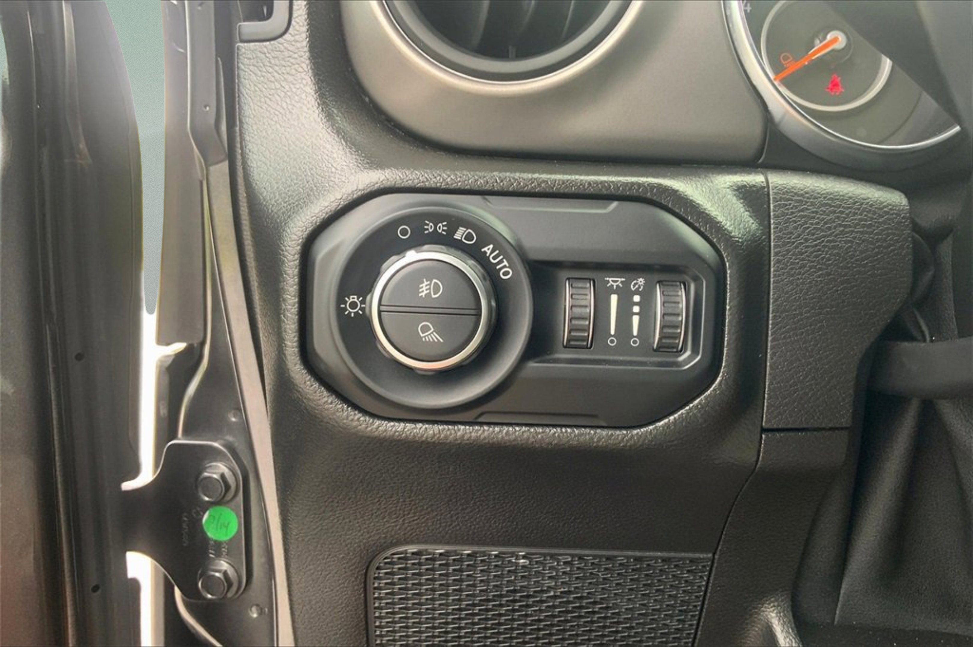 Used 2022 Granite Crystal Metallic Clearcoat Jeep  image 41