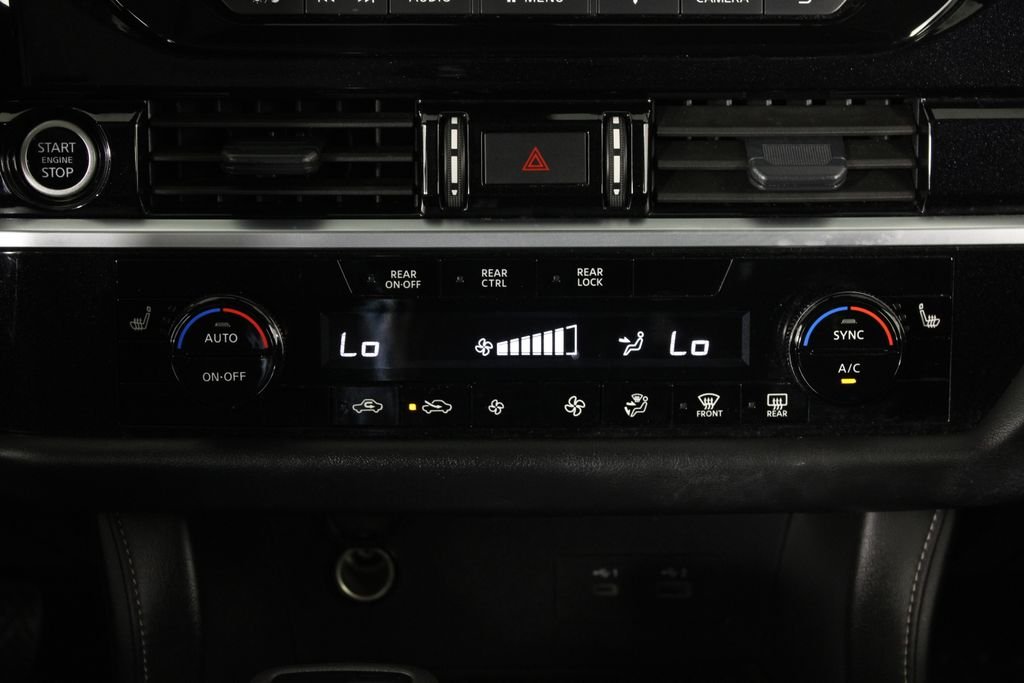 2024 Nissan Pathfinder SV - Photo 21