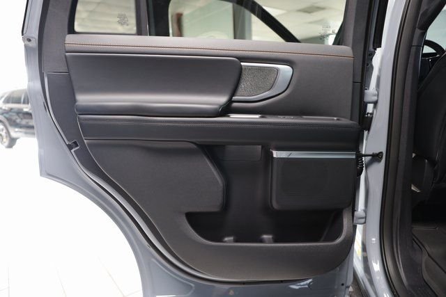 New 2025 Glacier Gray Metallic Tri-Coat Ford TREMOR® image 36
