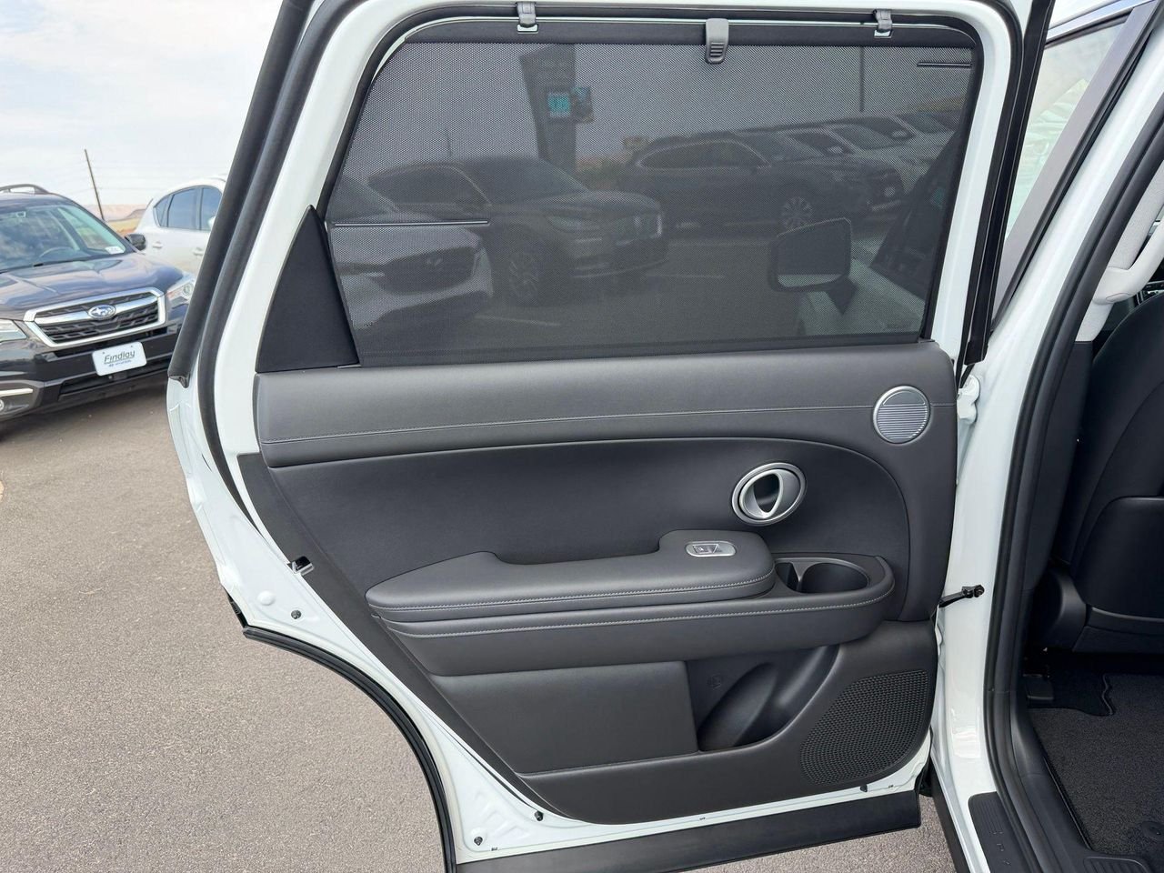 New 2027 White Hyundai SEL image 44