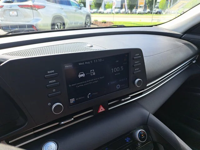 Used 2023 Blue Hyundai SEL image 16