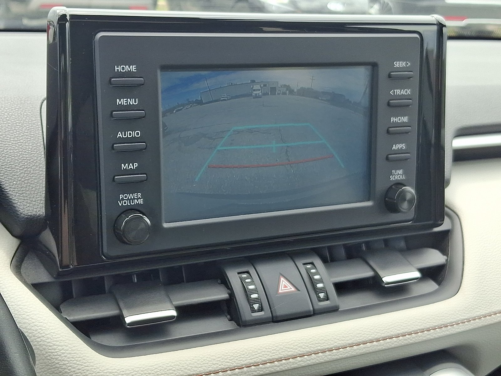 2019 Toyota RAV4 XLE Premium - Photo 25