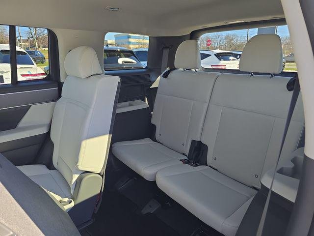 New 2026 White Hyundai SE AWD image 22