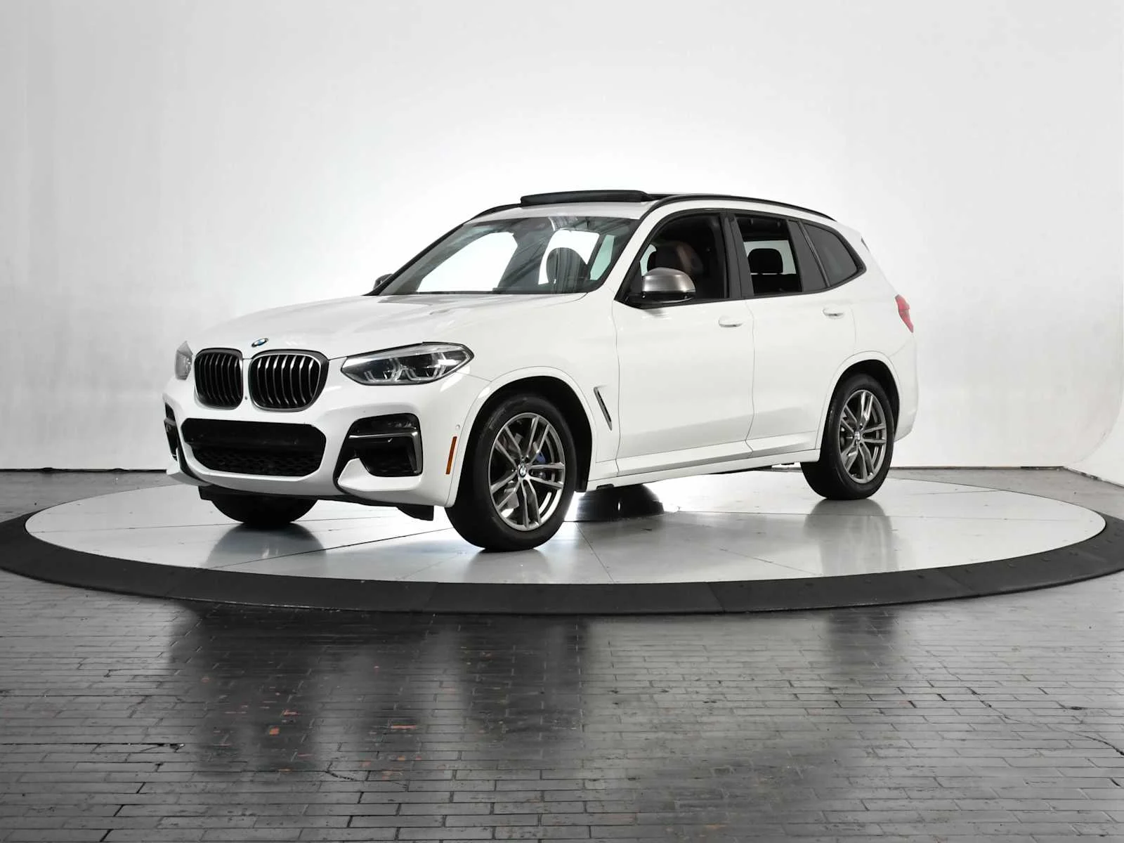 2020 BMW X3 M40i's photo
