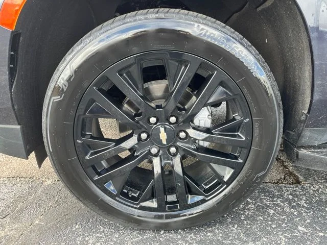 Used 2023 Gray Chevrolet RST image 17
