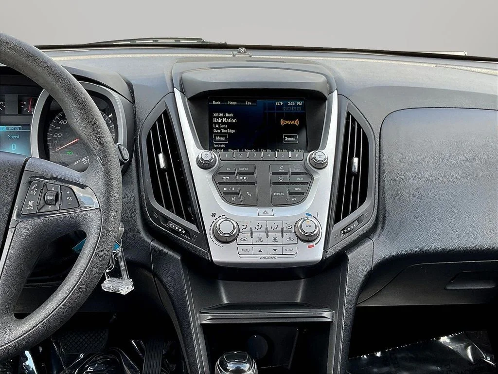 Used 2016 Silver Ice Metallic Chevrolet LS image 9