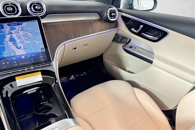 New 2026 Verde Silver Metallic Mercedes-Benz GLC 300 image 51