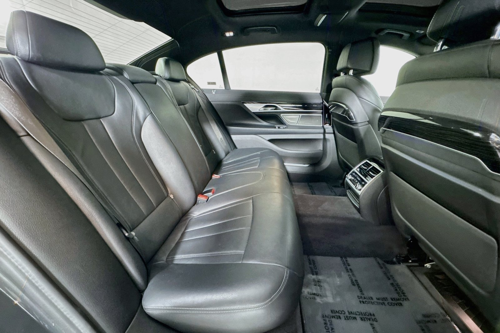Used 2021 Dravit Grey Metallic BMW 740i image 25