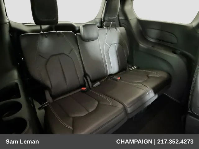 2027 Chrysler Pacifica Select - Photo 26