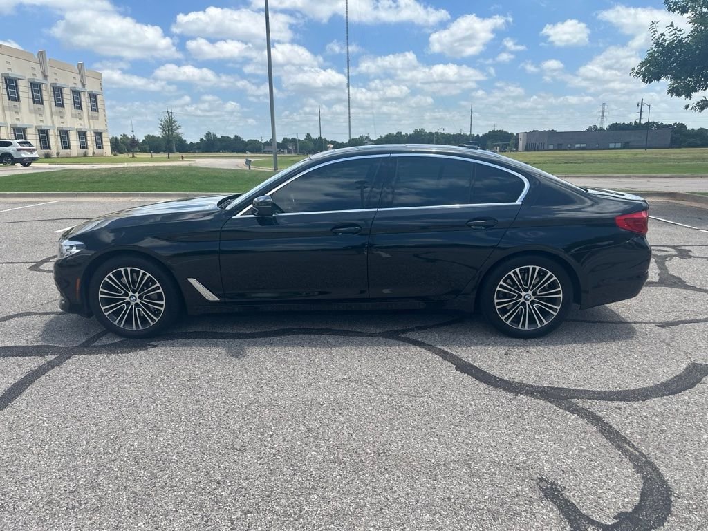 Used 2019 Black BMW 530i xDrive image 8