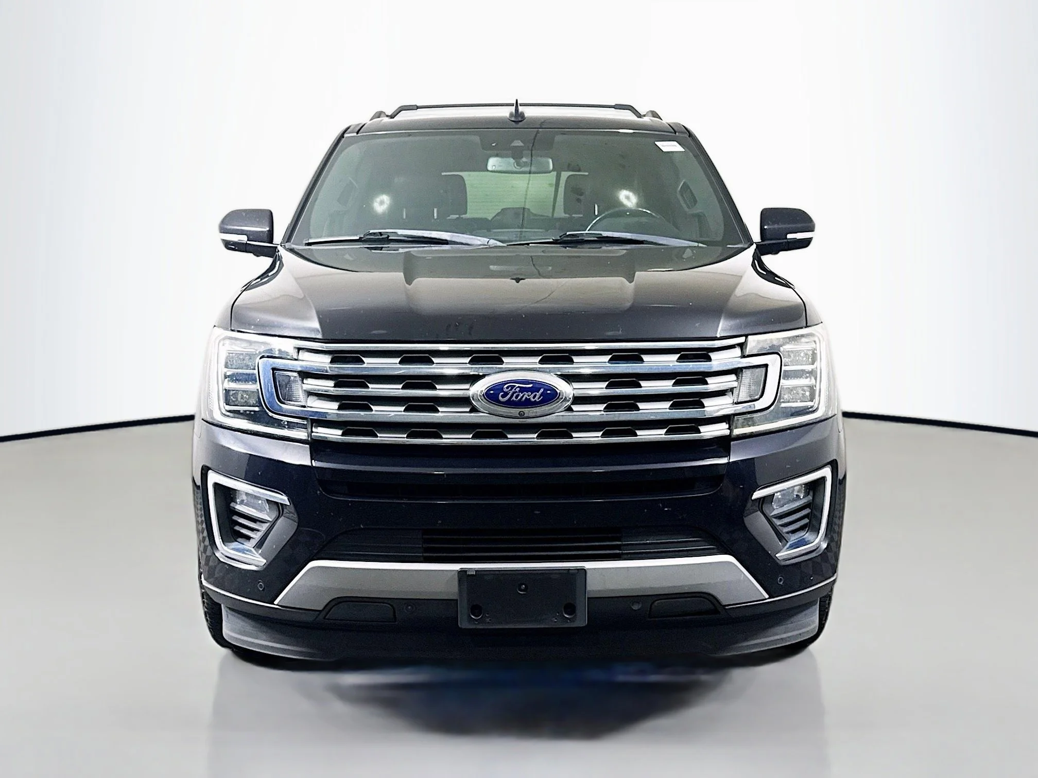 Used 2019 Agate Black Metallic Ford Limited image 2