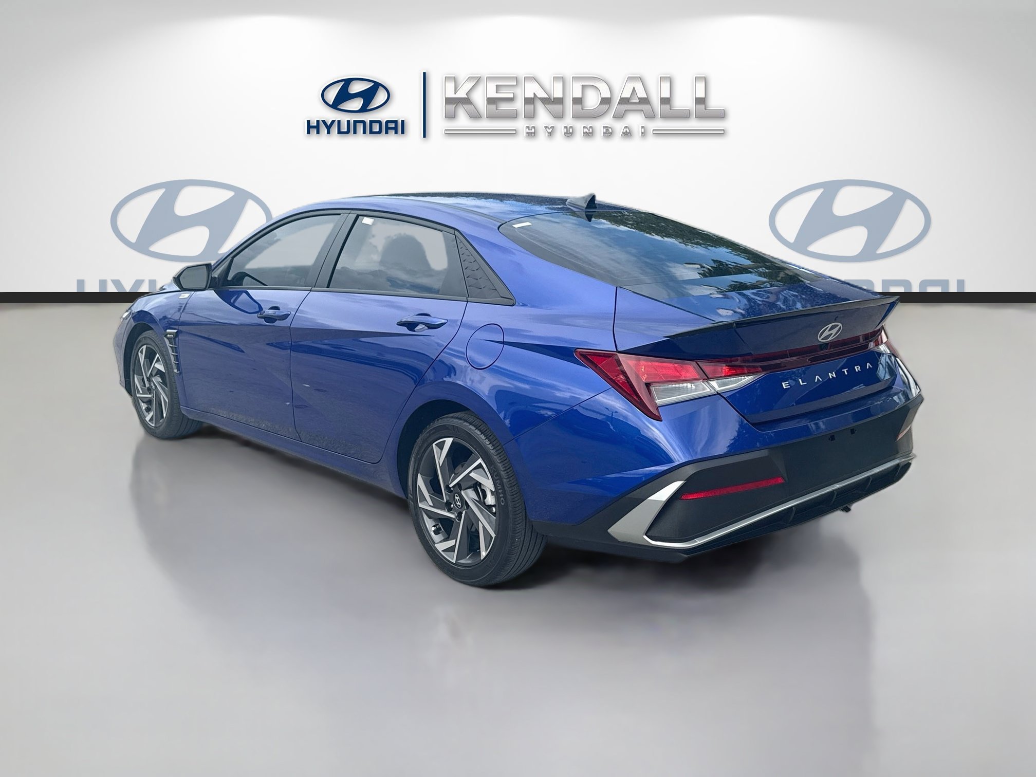 Used 2025 Intense Blue Hyundai SEL Sport image 4