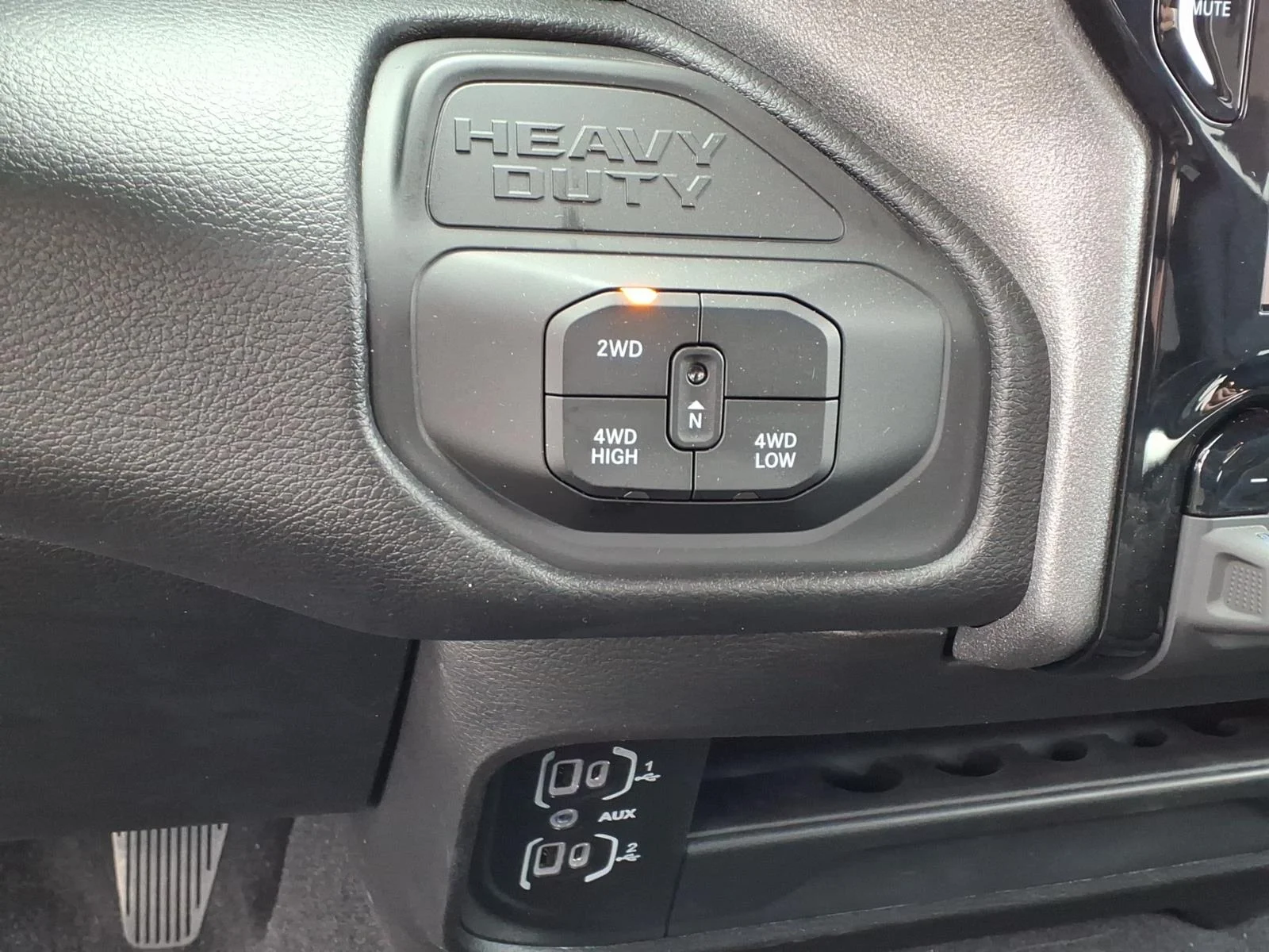 2026 RAM 2500 Tradesman/Black Express - Photo 8