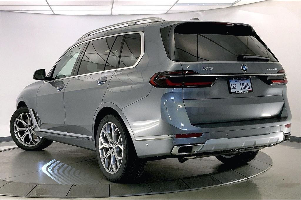 Used 2026 Skyscraper Grey Metallic BMW  image 2