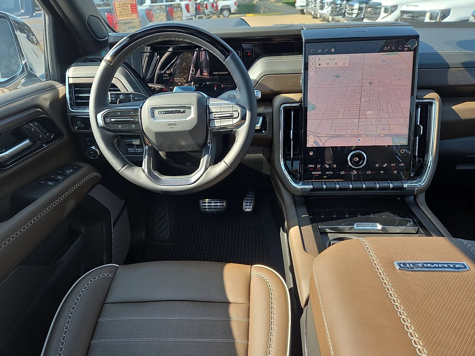 2026 GMC Yukon Denali Ultimate - Photo 10
